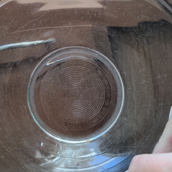 Vintage Pyrex Clear Nesting Bowls Set of 4 (325, 323, 322, 322) - Picture 3 of 12